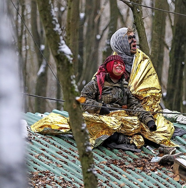 Umweltaktivisten im Baumhaus-Camp im Dannenrder Forst  | Foto: Nadine Weigel (dpa)