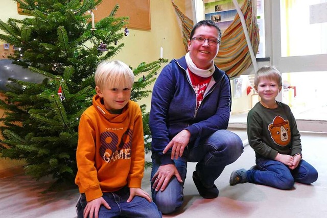Warten auf Weihnachten (von links): Pirmin, Petra Reimann und Daniel  | Foto: Verena Pichler