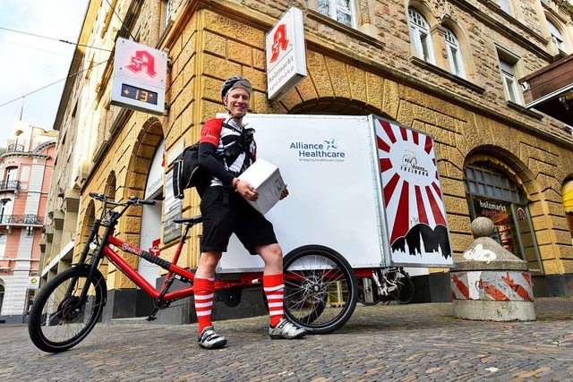 Der Lockdown bringt vielleicht den Fahrradkurieren mehr Geschft.  | Foto: Thomas Kunz