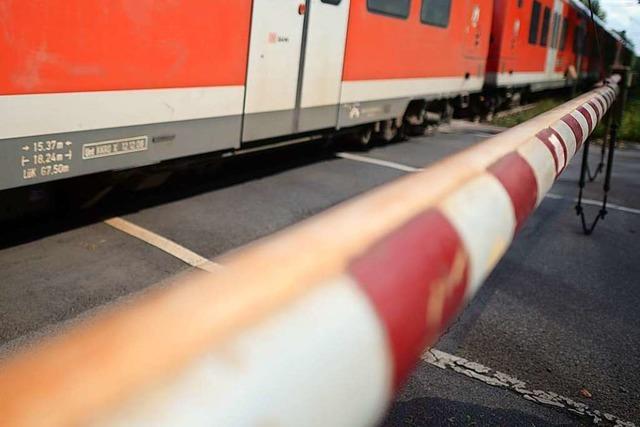 Lkw beschädigt Bahnschranke in Schopfheim