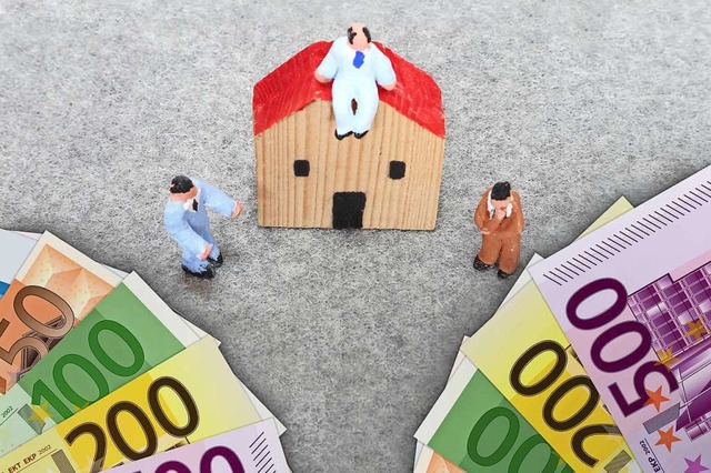 Beim Immobilienkauf werden die Maklerkosten in Zukunft geteilt.  | Foto: BBuilder/Julydfg  (stock.adobe.com)