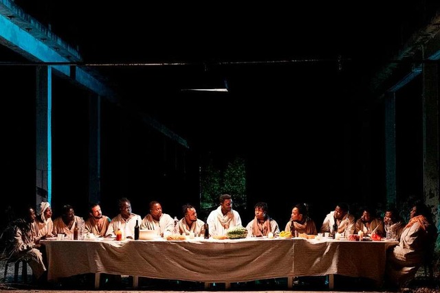 Letztes Abendmahl im Jahr 2019: Szene ...220; mit Yvan Sagnet (Mitte) als Jesus  | Foto: Verleih