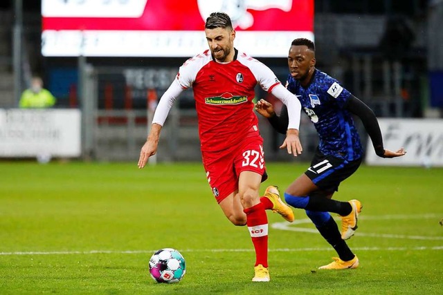 Vincenzo Grifo bewies gegen Hertha BSC wieder einmal seine Klasse.  | Foto: Philipp von Ditfurth (dpa)