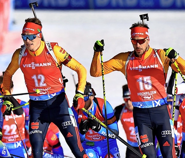 Benedikt Doll (links) und Arnd Peiffer...chwarzwlder erkmpft sich Rang vier.   | Foto: Barbara Gindl (dpa)