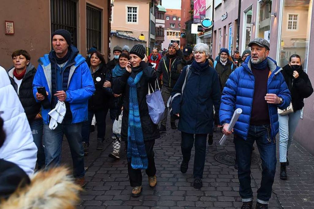&#8222;Querdenker&#8220; in der Freiburger Innenstadt  | Foto: Rita Eggstein