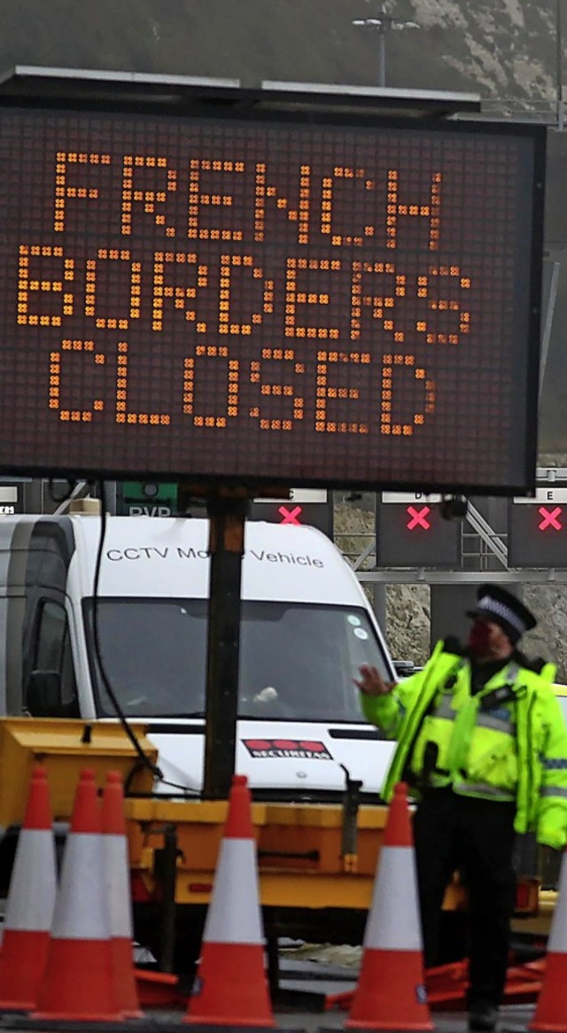 Immer mehr Staaten schließen ihre Grenzen für Briten.  | Foto: Steve Parsons (dpa)
