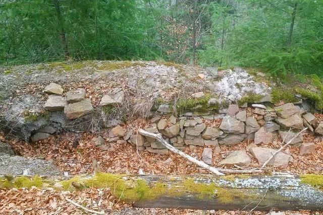 Wie viele Burgruinen stehen auf der Gemarkung von Raitbach?