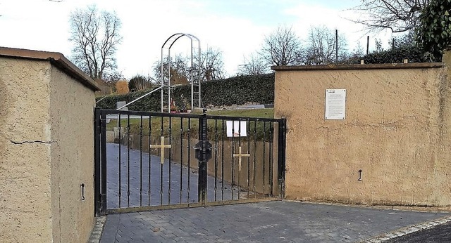 Der Bombacher Friedhof wurde in den ve...erem ist der Zugang nun barrierefrei.   | Foto: Werner Schnabl