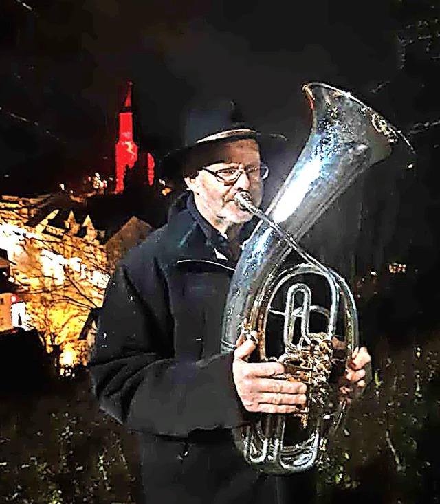 Clemens Bche spielte an Heilig Abend ...rn von Bonndorf weihnachtliche Weisen.  | Foto: Martha Weishaar
