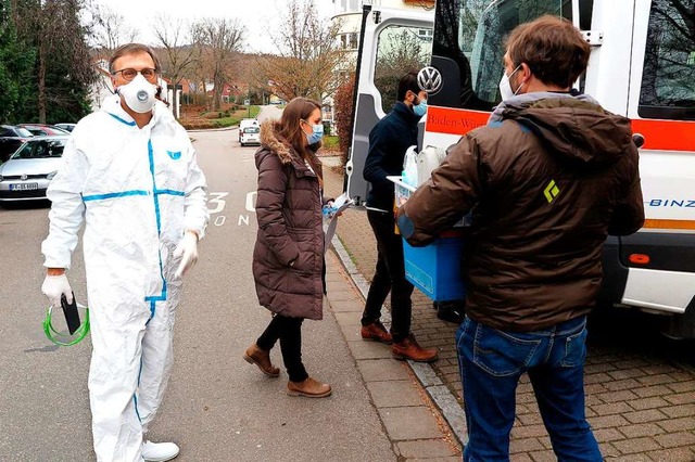 Das Impfteam kurz vor dem Aufbruch zum...s naheliegenden Grnden nicht mglich.  | Foto: Dorothee Philipp