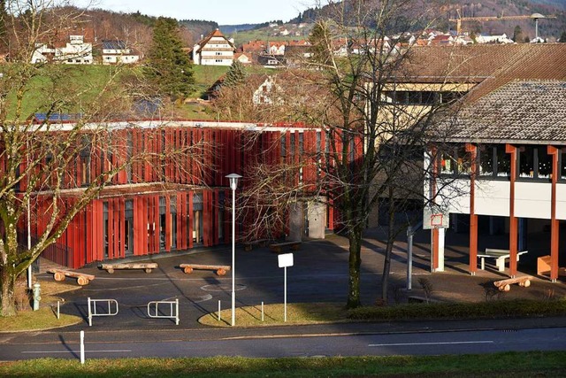 Der Erweiterungsbau am Schulzentrum Fr...&#8222;Schule unter einem Dach&#8220;.  | Foto: Benedikt Sommer