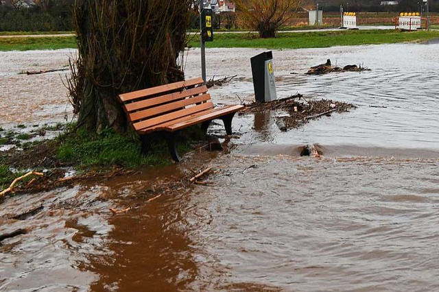 berflutungen durch Hochwasser soll  e...die Verwaltungsgemeinschaft viel Geld.  | Foto: Patrick Seeger (dpa)