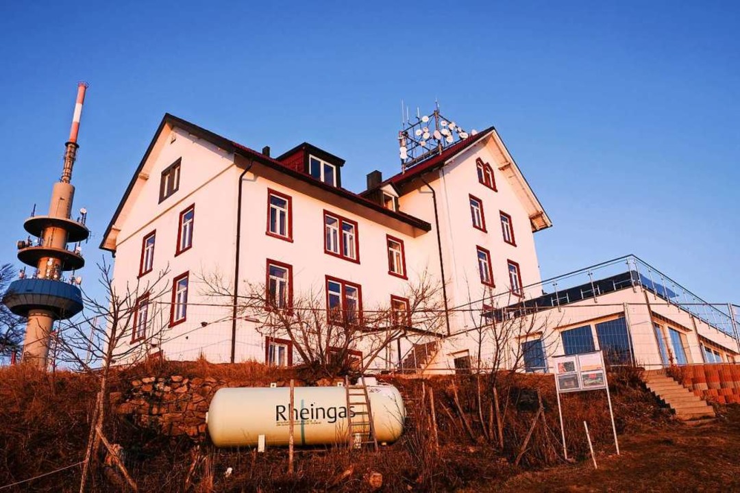 Das Berghaus auf dem Hochblauen hat eine wechselvolle Geschichte hinter sich.  | Foto: Birgit-Cathrin Duval