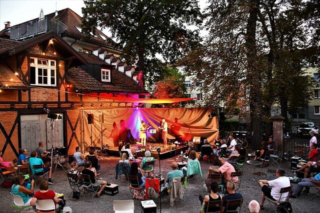 Der Kultursommer im Nellie Nashorn zh...n kulturellen Perlen des Coronajahres.  | Foto: Barbara Ruda