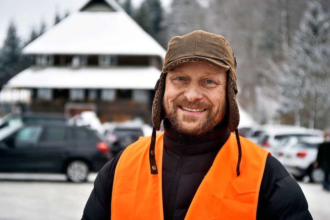 Mike Minuth vor seinem Gasthaus &#8222;Holzschlägermatte&#8220;  | Foto: Thomas Kunz