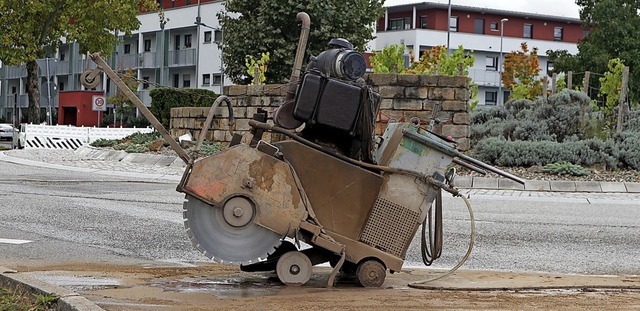 Mancherlei Arbeitsgert sowie Baustell...aren 2020 in Mllheim allgegenwrtig.   | Foto: Alexander Huber