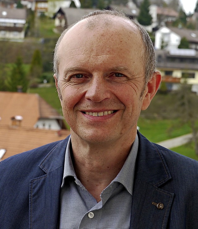 Rickenbachs Brgermeister Dietmar Zpe...einem der Wahllokale ausfllen knnen.  | Foto: Krug