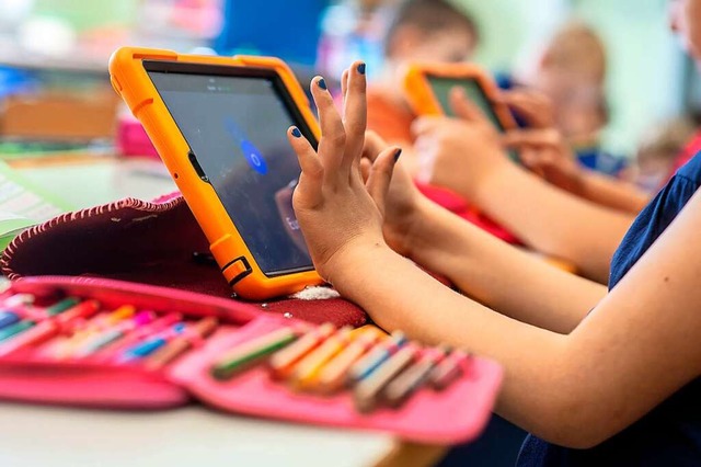 Die Schulen in Rheinfelden sind unters... weit in der Digitalisierung gekommen.  | Foto: Armin Weigel