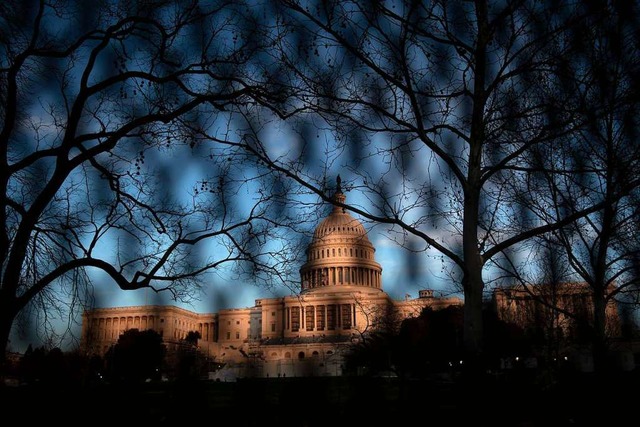 Gebude mit eminenter Symbolkraft: Das...hington steht fr Amerikas Demokratie.  | Foto: BRENDAN SMIALOWSKI (AFP)