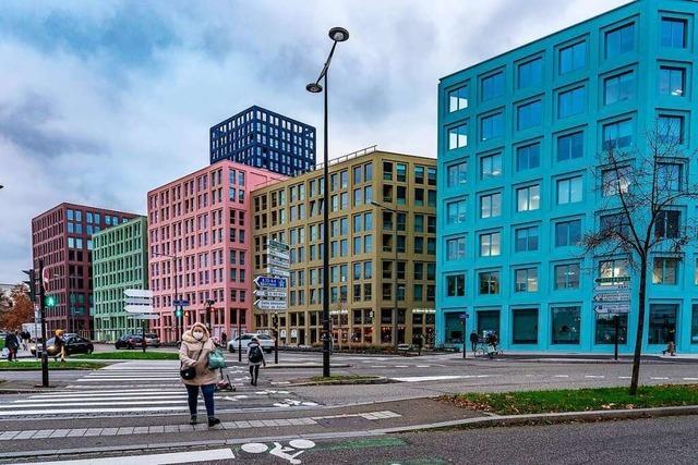 Geteilte Meinungen ber neues Quartier: Bringt das Farbe ins Stadtbild oder ist das Marke Plattenbau?