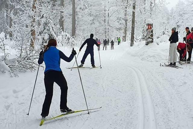 Wintersportler halten sich in der Region Freiburg an die Abstandsregeln