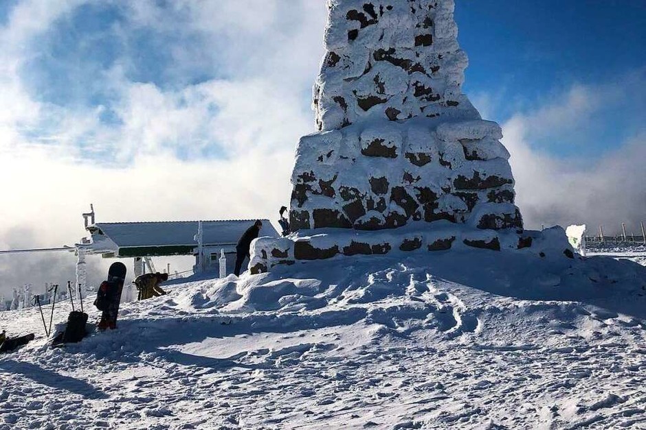 Lifte, Skipisten und Hütten am Feldberg sind geschlossen oder werden weniger genutzt als sonst. (Foto: Severin Roth) Lifte, Skipisten und Hütten am Feldberg sind geschlossen oder werden weniger genutzt als sonst. (Foto: Severin Roth)