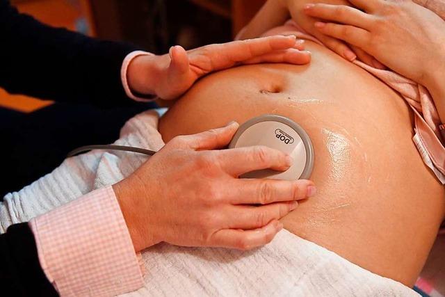 Großteil der Schwangeren im Kreis Lörrach übersteht eine Corona-Infektion gut