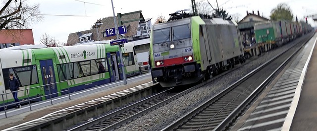 Bis die Neubaustrecke fertig ist, wird...gen und nicht an der Kurstadt vorbei.   | Foto: Frank Schoch