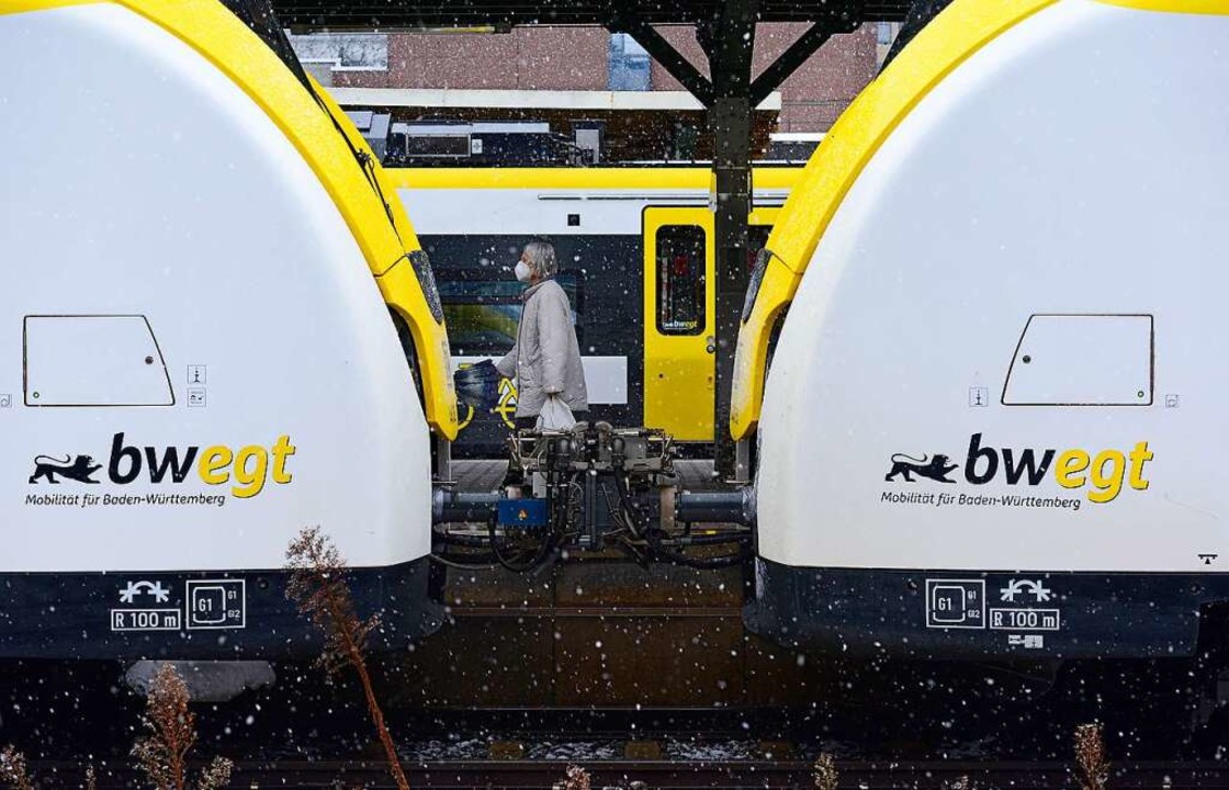 Zwei gekoppelte Fahrzeuge der Breisgau...Dezember wesentlich hufiger gefahren.  | Foto: Ingo Schneider