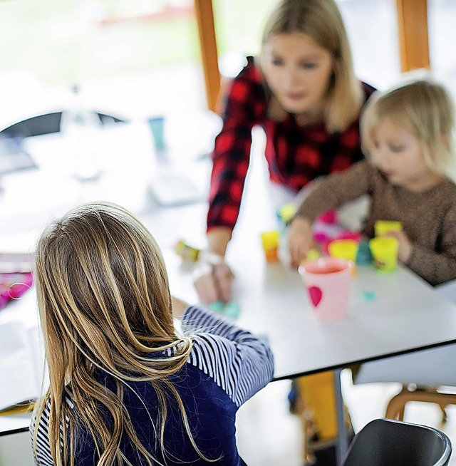 Familien knnen in diesem Jahr 20 stat...Kinderkrankengeld pro Kind beantragen.  | Foto: Rolf Vennenbernd (dpa)