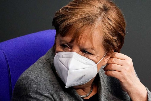 Bundeskanzlerin Angela Merkel wurde mi...an sei in einem Wettlauf mit der Zeit.  | Foto: Michael Kappeler (dpa)