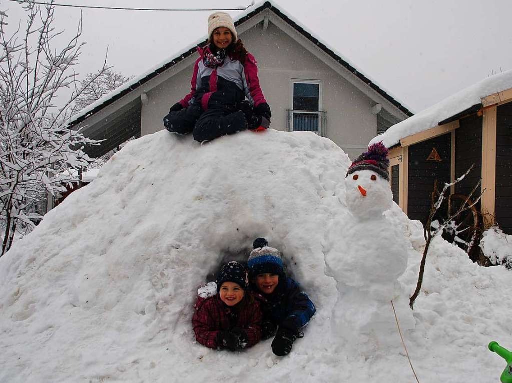 Sogar ein Iglu konnten die Kids bauen