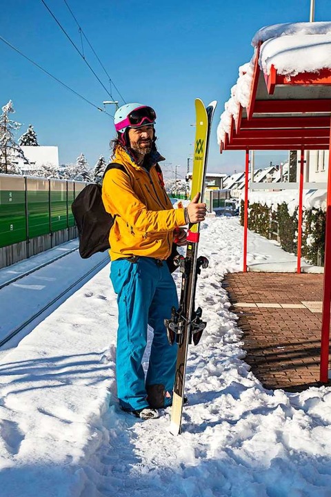 Skifahrer am Bahnhof Hugstetten  | Foto: Hubert Gemmert