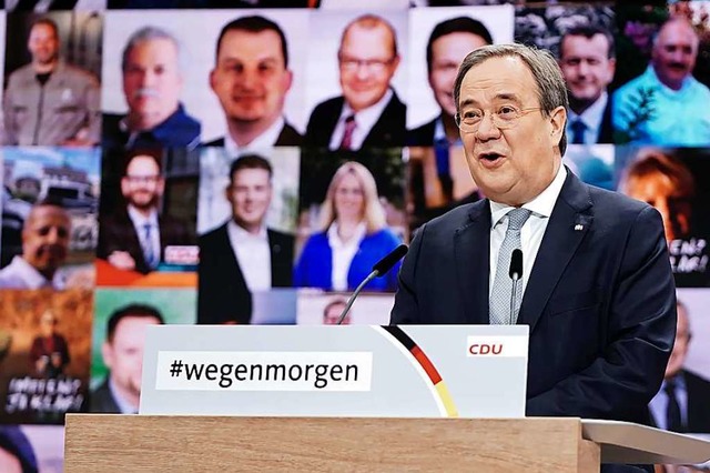 Trifft  der Ministerprsident aus NRW  in Ostdeutschland den richtigen Ton?  | Foto: Michael Kappeler (dpa)