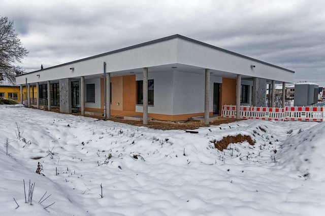 Der Kindergarten-Neubau zur Erweiterun...en soll im Frhjahr eingeweiht werden.  | Foto: Martin Wendel