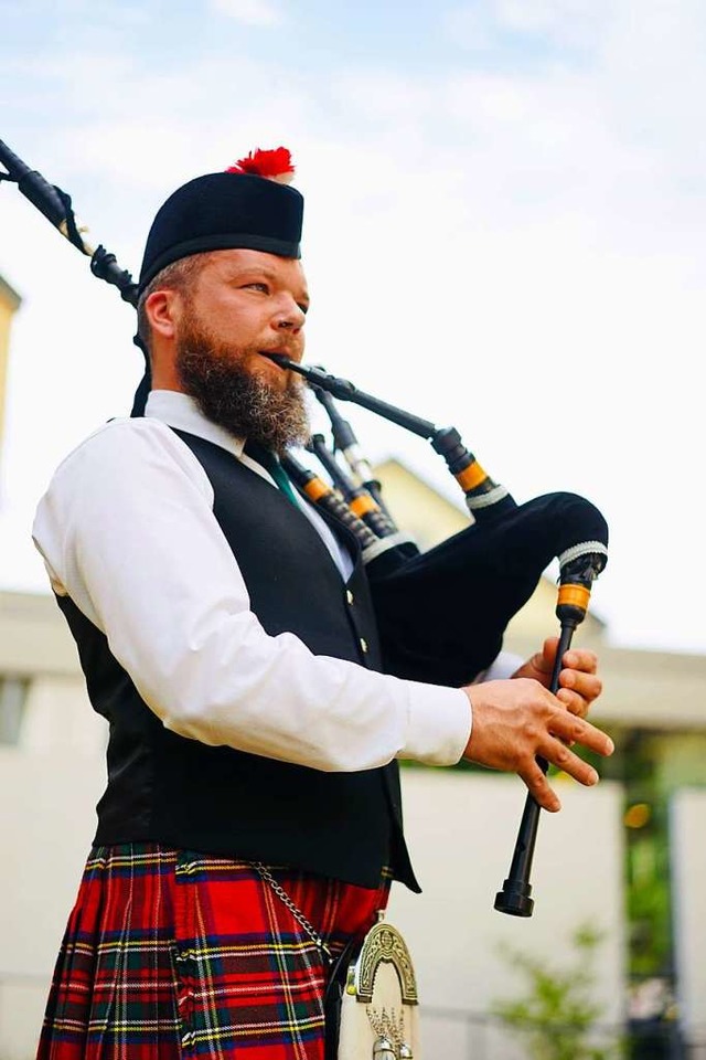 Andreas Mhlhans liebt den Klang seines Great Highland Dudelsacks.  | Foto: privat