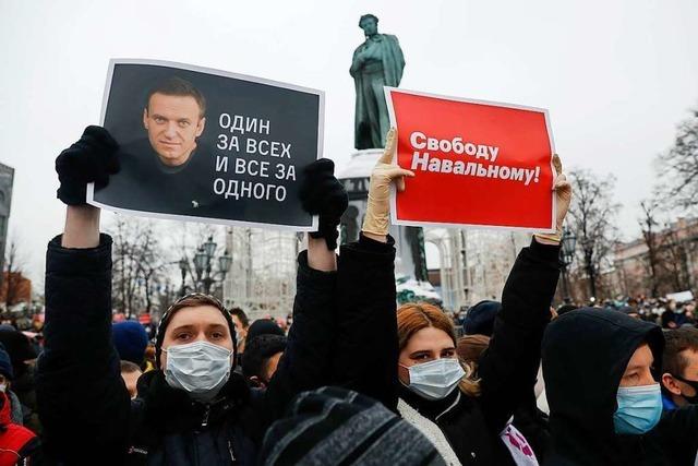 Demonstrationen gegen Putin und für Nawalny überall in Russland
