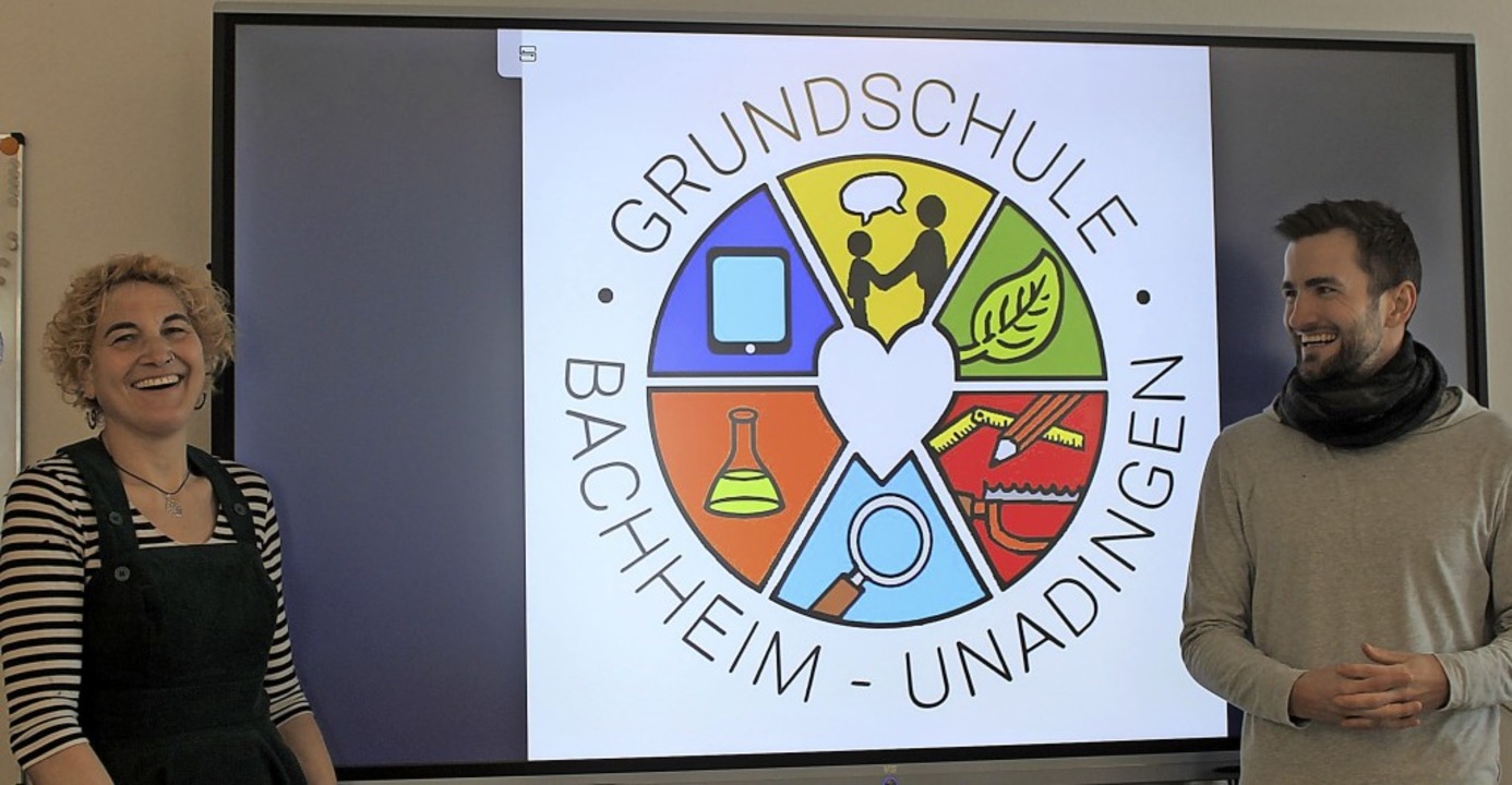 Interaktive Bildschirme und iPads ermö...rtretende Schulleiter Stefan Schmidt.   | Foto: Christa Maier