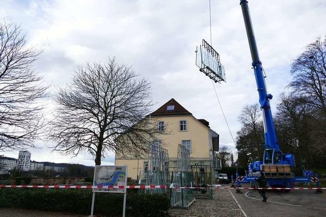 36 Tonnen Glas schweben ber Rheinfelden
