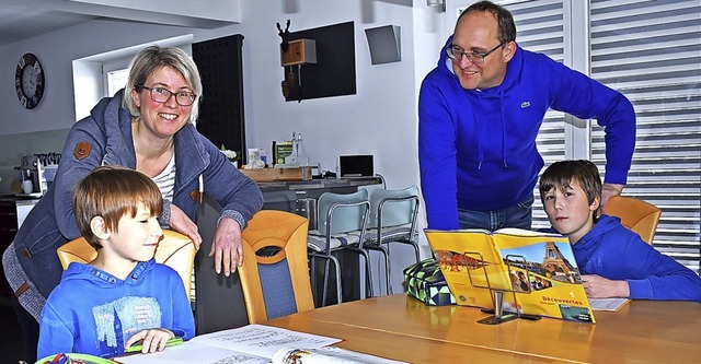 Bei Familie Fischer haben alle eine Co...z, Daniela, Martin und Adrian Fischer.  | Foto: Ursula Ortlieb