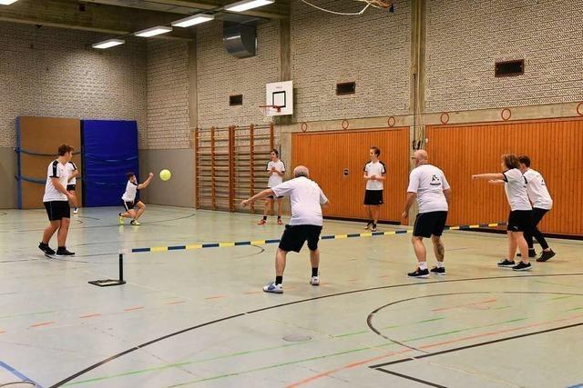 Die Sportart Prellball ist ein Spiel fr 11- bis 77-Jhrige