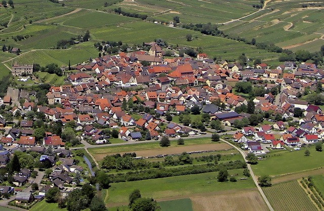 Burkheim ist eine der touristischen Pe... zahlreichen Wohnmobilisten besucht.    | Foto: Herbert Trogus