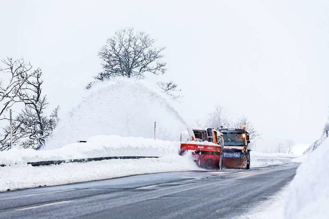 Im Hochschwarzwald gibt es so viel Sch...die Touristikbranche besonders bitter.  | Foto: Philipp von Ditfurth (dpa)