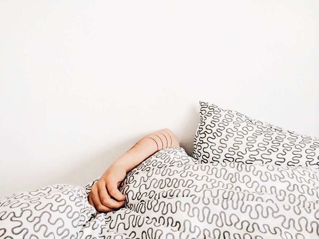 Ein guter Schlafrhythmus ist wichtig, um gut durch die Krise zu kommen  | Foto: Elizabeth Lies (unsplash.com)