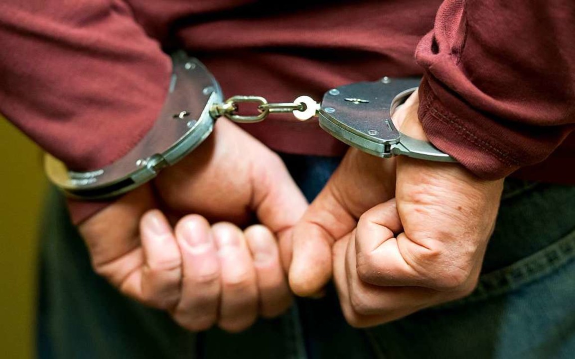 Im Ostalbkreis hat die Polizei am Mont...en Sexualstraftter festnehmen knnen.  | Foto: Sven Hoppe