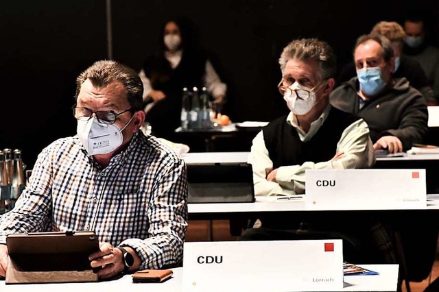 Nur noch in den hinteren Reihen:  Bern...eratssitzung in der vergangenen Woche.  | Foto: Barbara Ruda