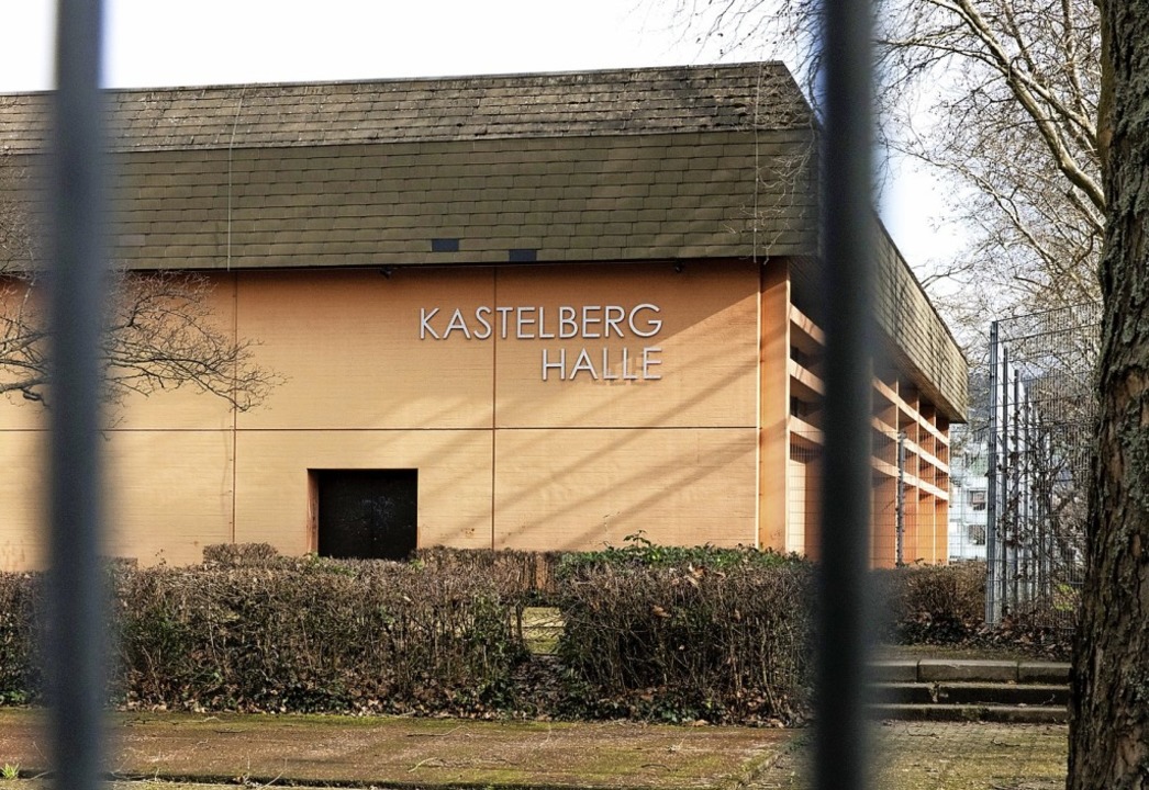 Bei der Kastelberghalle soll die Sanierung dieses Jahr fortgesetzt werden.  | Foto: Gabriele Zahn