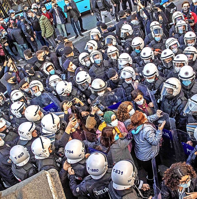 Proteste an der Istanbuler Bogazici niversitesi  | Foto: BULENT KILIC (AFP)