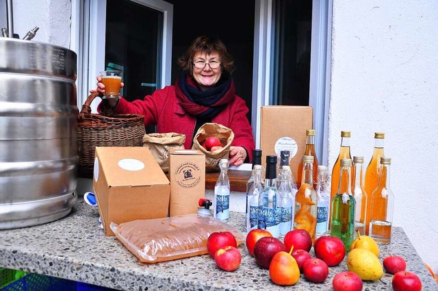 Roswitha Rombach nutzte die Zeit der Pandemie fr Experimente mit ihrem Obst.  | Foto: Jutta Schtz