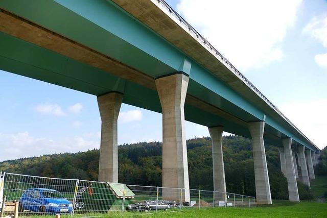 Die A 98 ist ab Mittwoch wieder in beide Richtungen befahrbar